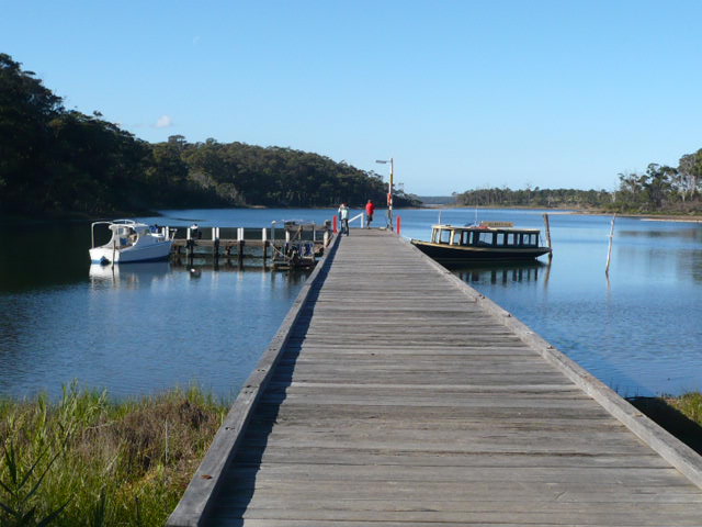 Jetty Fishermens Landing www.laketyersbeach.net.au