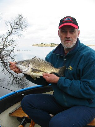 Black Bream www.laketyersbeach.net.au