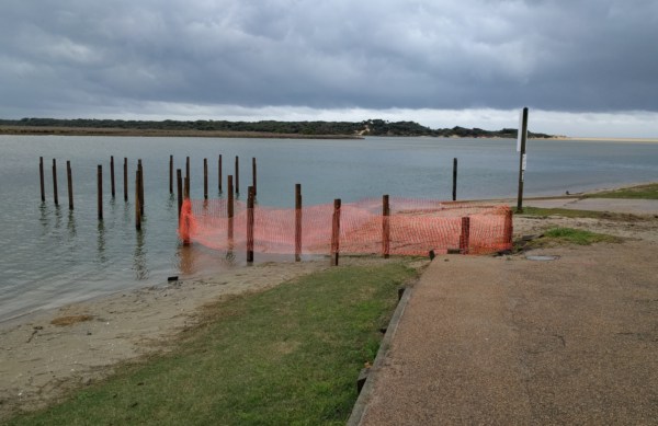 Fishing Jetty Lake Tyers Beach, Sep 2016